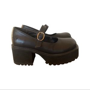 Rare UNIF Kiki Mary Janes Platforms 6